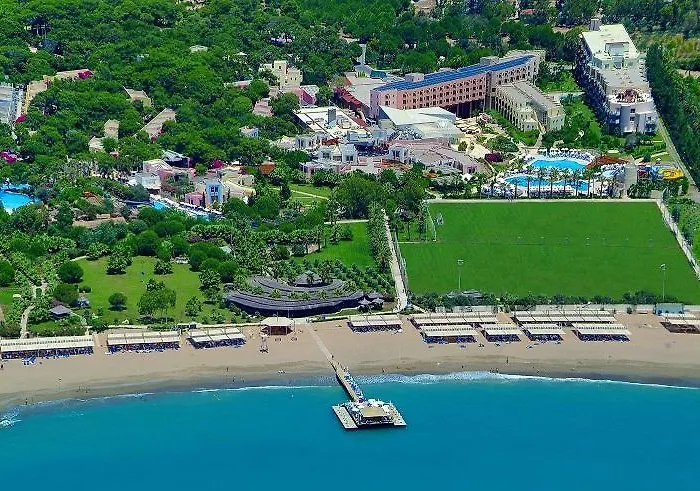 Blue Waters Club Hotel Side