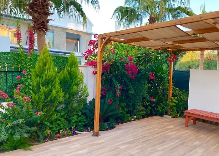 Pet friendly Casa Bonita, Luxury Villa With Pool And Jacuzzi. Belek