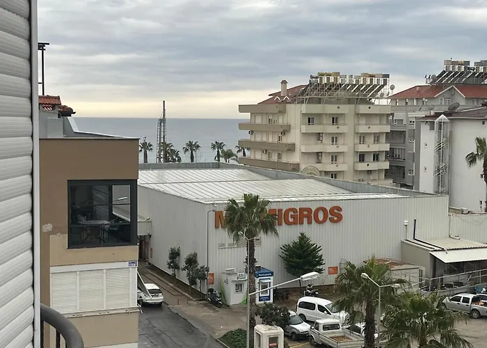 Cleopatra Plajina 50Mt Deniz Goeren Ferah 2+1 Daire Alanya
