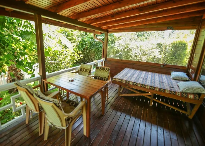 Cirali hotels near Chimaera