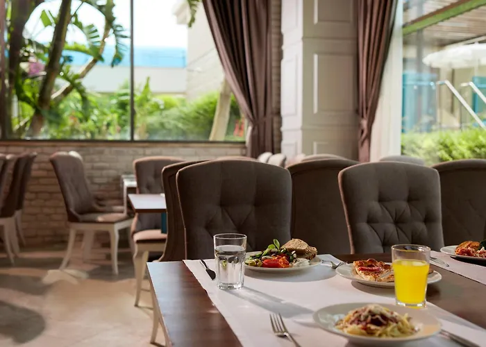 Boutique Tui Magic Life Jacaranda Hotel Side