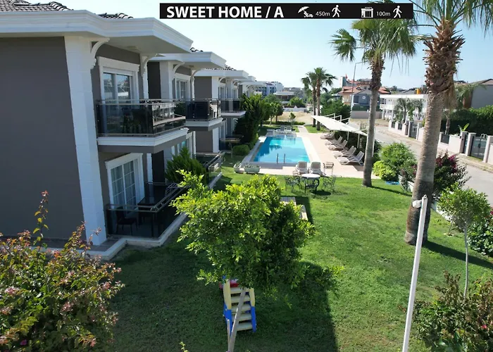 Kemer hotels near Monday market