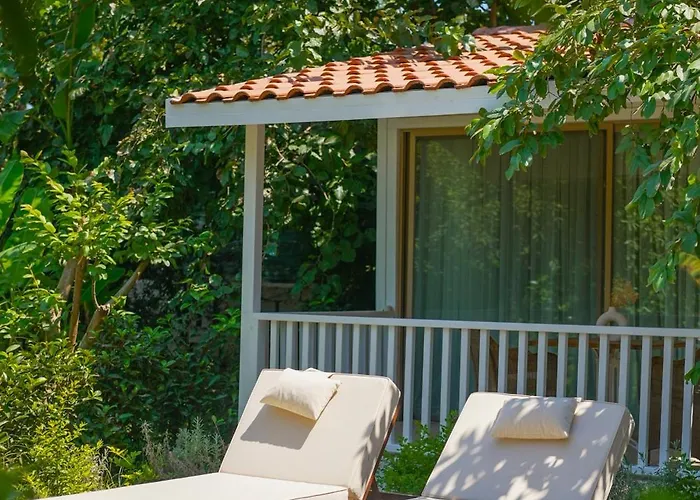 Pet friendly Akdeniz Bahcesi Apart Hotel By Kimera Lounge Cirali