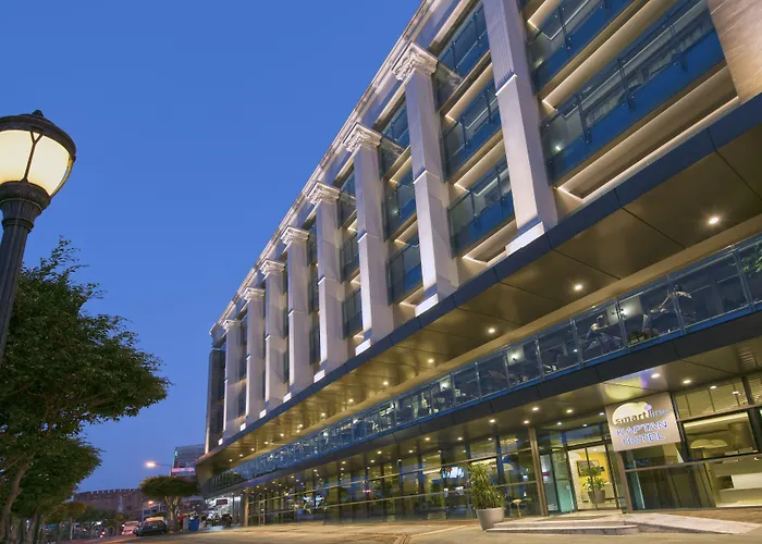 Alanya hotels near Rialto Bridge