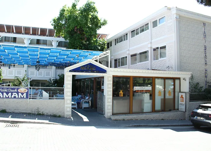 Side Hotels With Pool near Greek Amphitheater