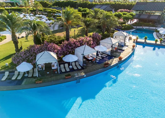 Family resorts in Antalya