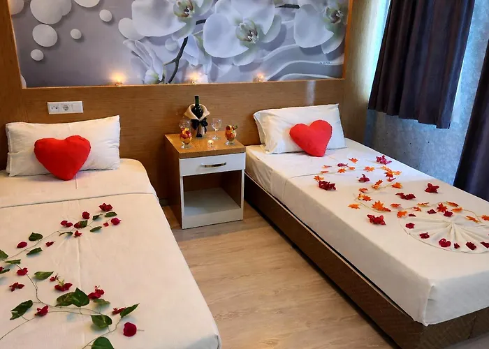 Anita Kemer Noch Hotel