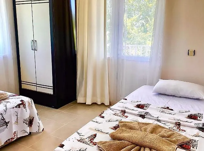 Gera Apart Flora Kemer